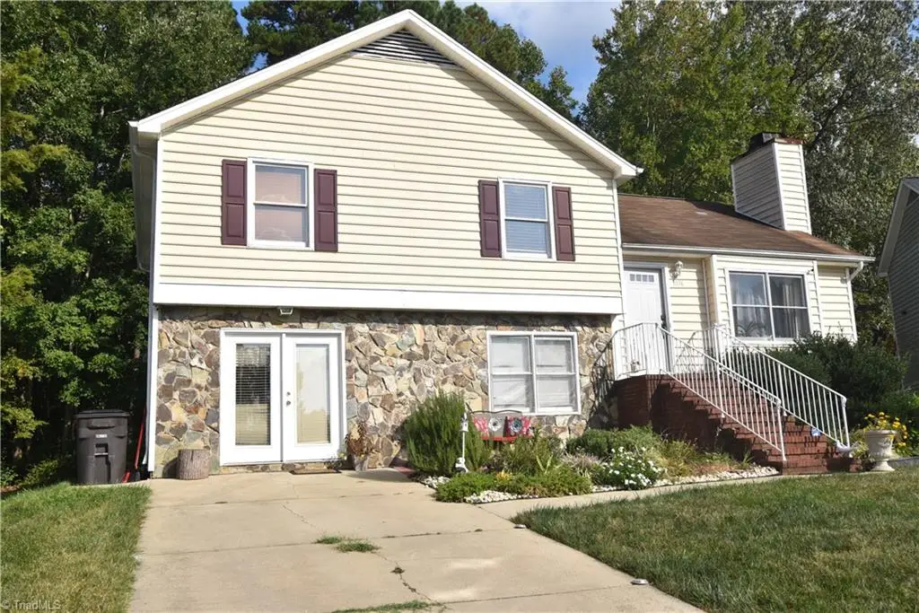 1036 Glenmont Road, Winston Salem, NC 27107 - Image #1