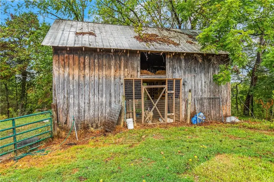 752 Joe Layne Mill Road, Elkin, NC 28621 - Image #2