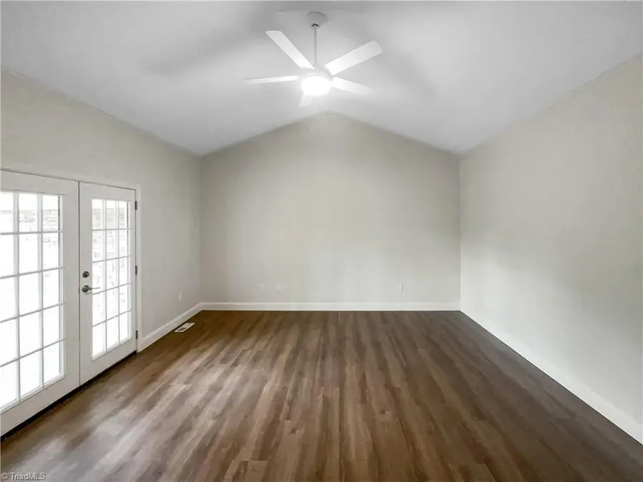 4436 Lochurst Drive, Pfafftown, NC 27040 - Image #3