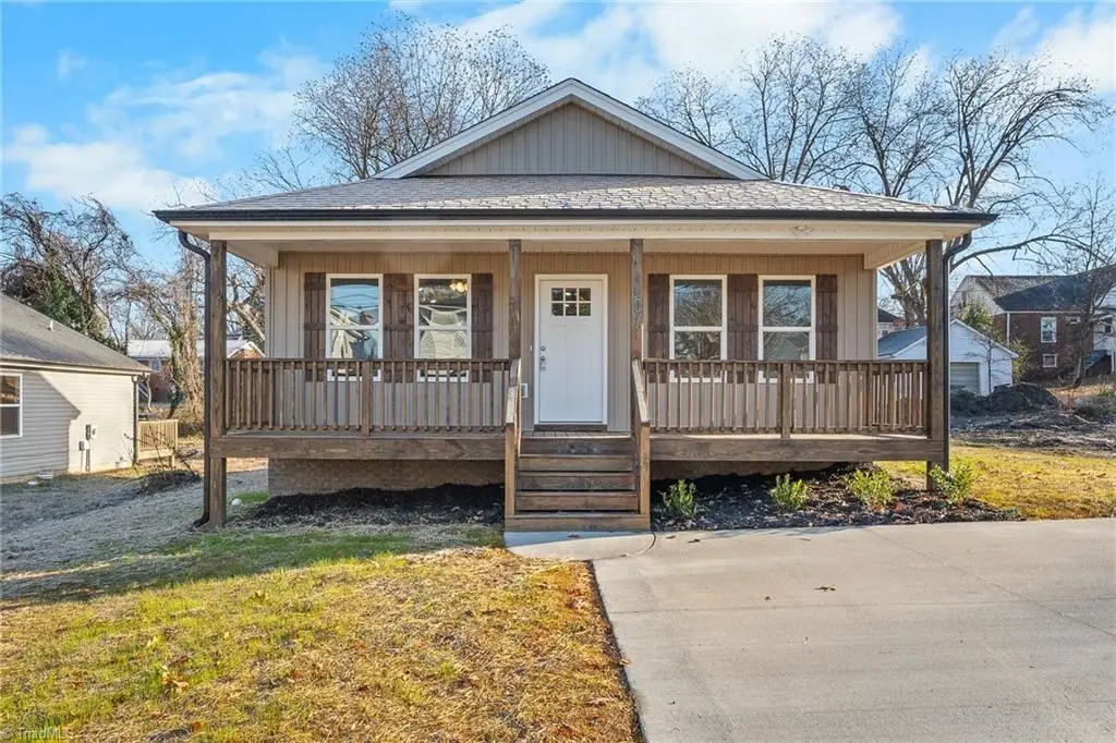 107 College Street, Thomasville, NC 27360 - Image #1