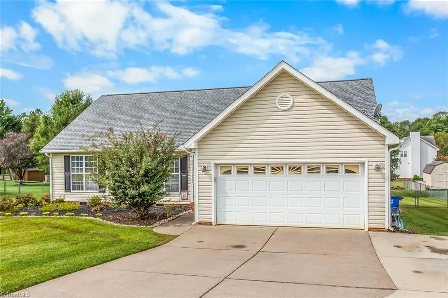 6031 Hickory Creek Road, Winston Salem, NC 27107 - Image #3