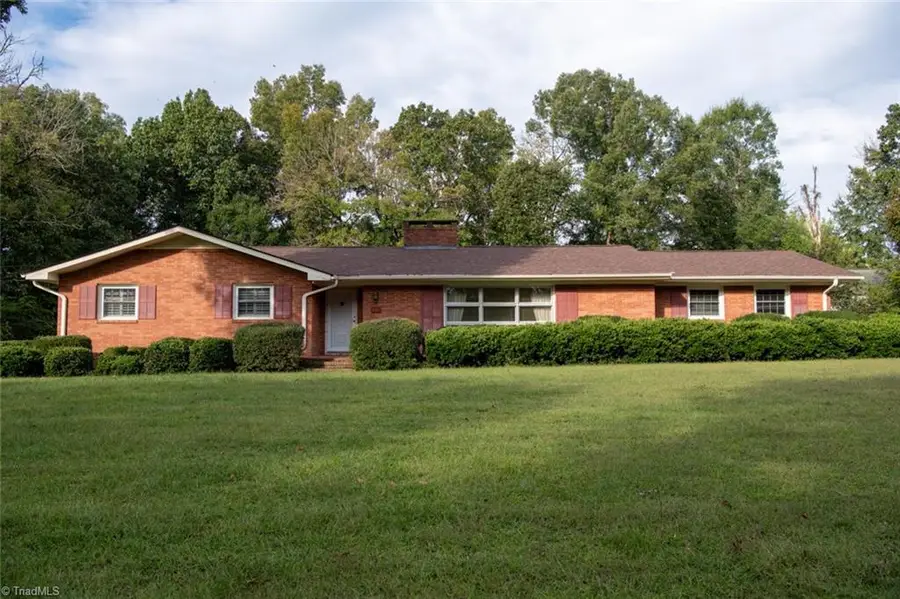 207 Forest Drive, Graham, NC 27253 - Image #2