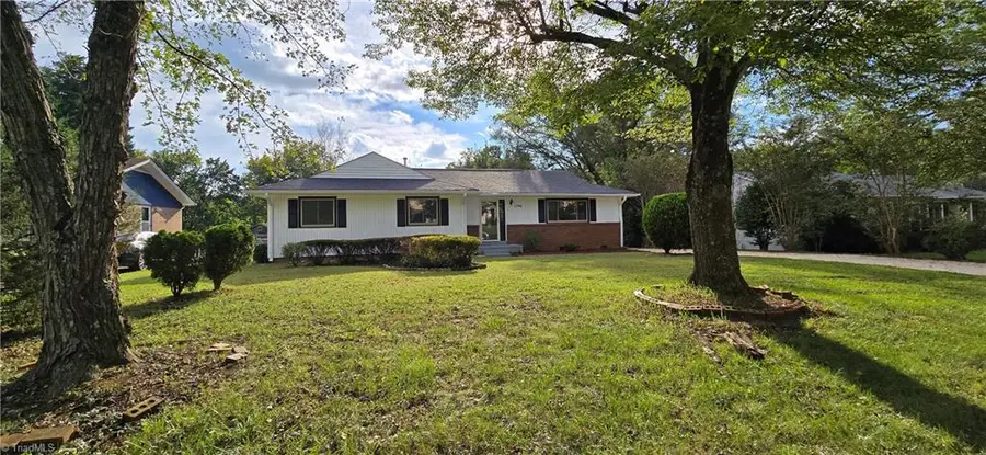 1746 Stoneybrook Drive, High Point, NC 27265 - Image #3