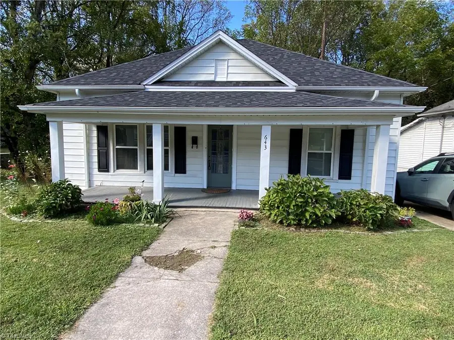 643 Willow Street, Mount Airy, NC 27030 - Image #2
