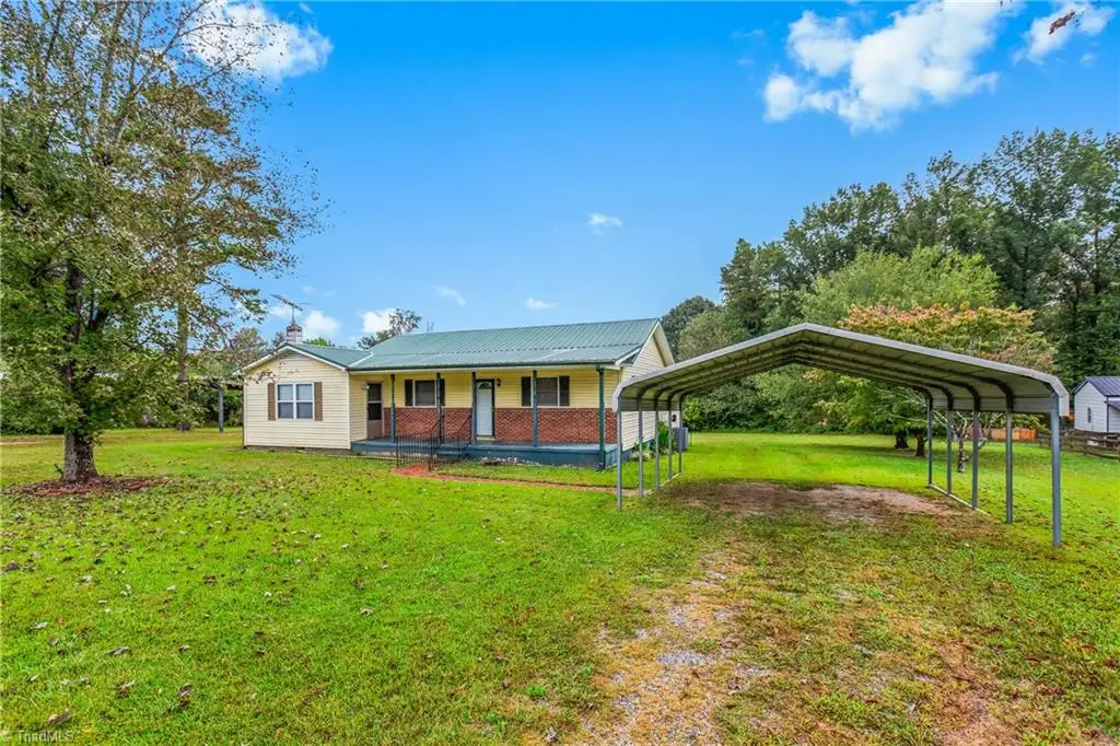 198 Broadway Road, Mocksville, NC 27028 - Image #1