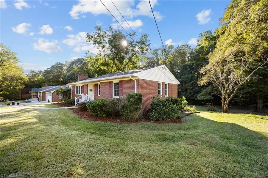 615 Paris Street, Graham, NC 27253 - Image #2
