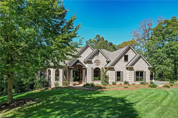 200 W Harris Place, Eden, NC 27288