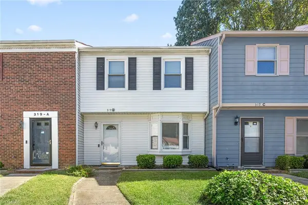 319 E Montcastle Drive #Unit B, Greensboro, NC 27406