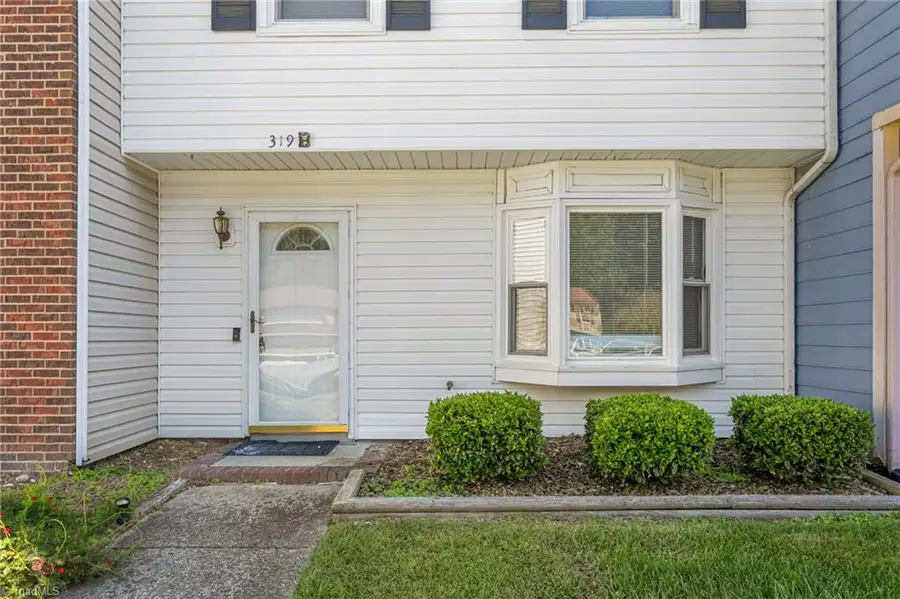 319 E Montcastle Drive #Unit B, Greensboro, NC 27406 - Image #2