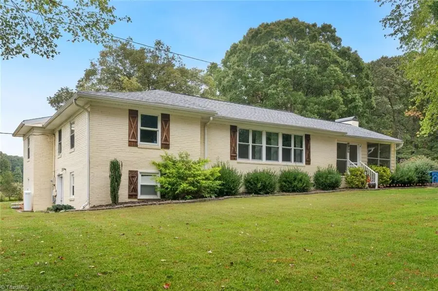 829 Nc Highway 62 E, Pleasant Garden, NC 27313 - Image #2
