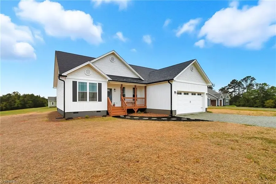 2366 Summertime Road, Yadkinville, NC 27055 - Image #2