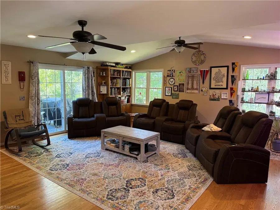 3 Sawmill Court, Greensboro, NC 27407 - Image #3