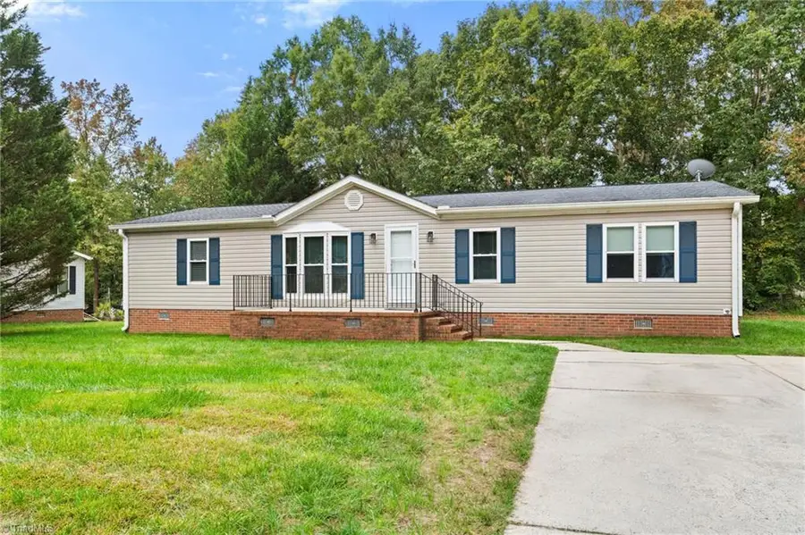 5519 Bridgeway Drive, Greensboro, NC 27406 - #2