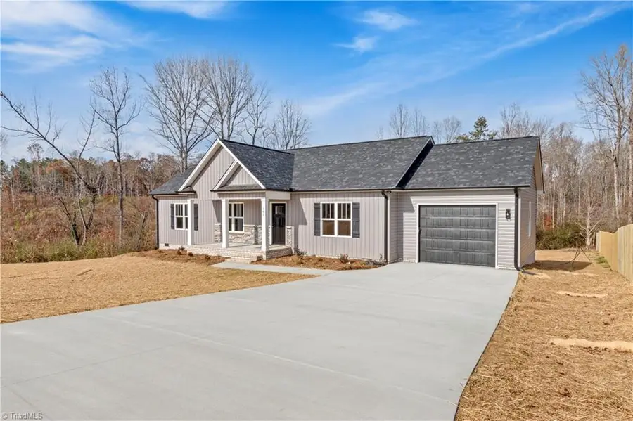 285 Stonybrook Drive, Lexington, NC 27295 - Image #2