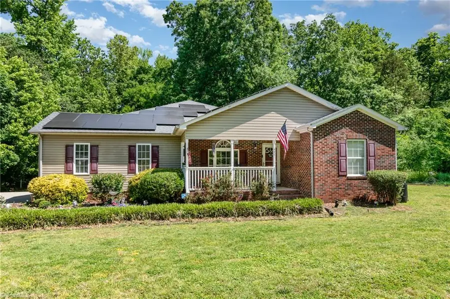 425 Autumn Drive, Harrisburg, NC 28075 - Image #2