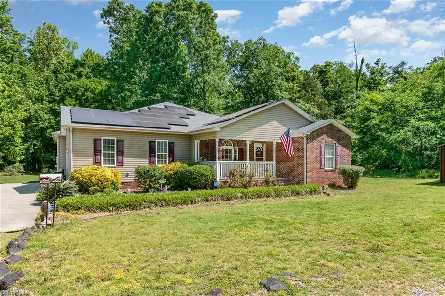 425 Autumn Drive, Harrisburg, NC 28075 - Image #3