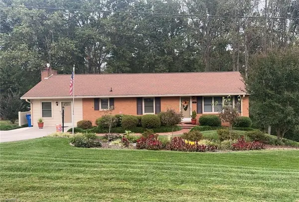 161 Ridgeview Drive, Mount Airy, NC 27030