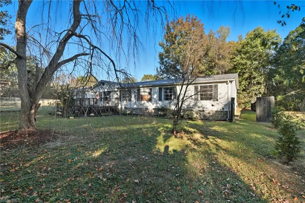 337 Glendale Avenue, Thomasville, NC 27360 - Image #1