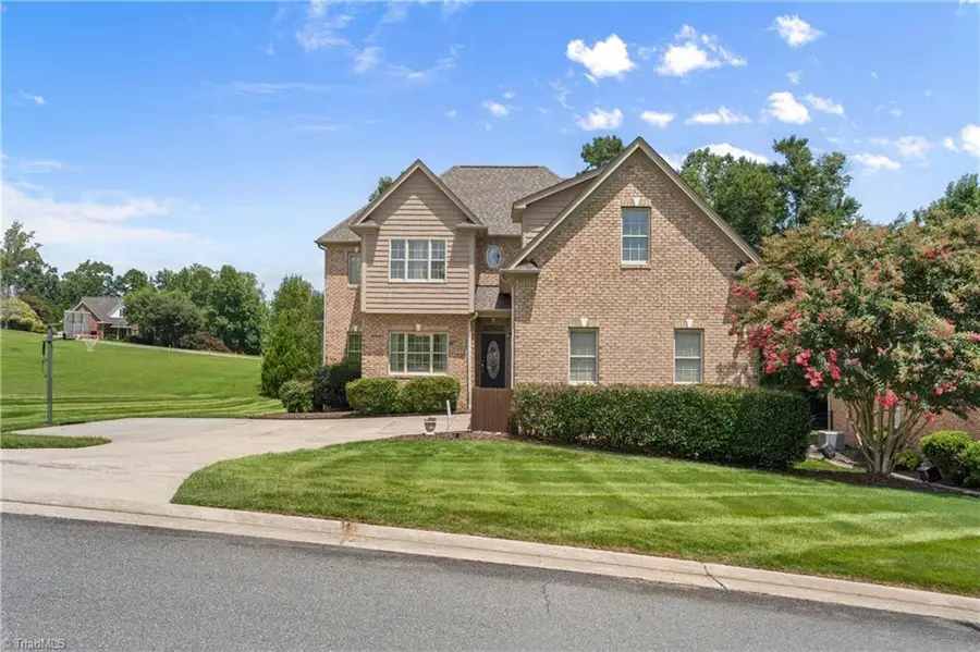 213 Red Hawk Lane, Abbotts Creek, NC 27107 - Image #2
