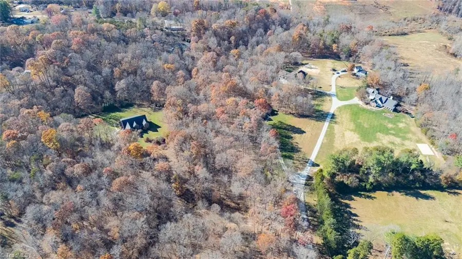 8823 Sherbow Road, Kernersville, NC 27284 - Image #3