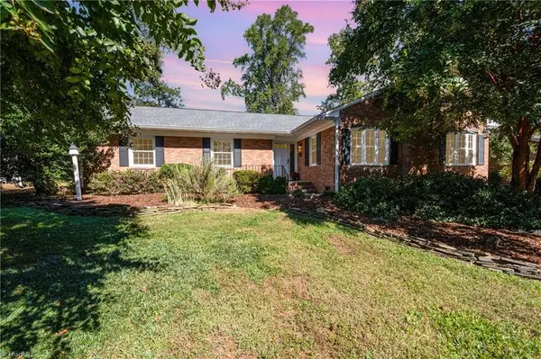 2812 Lenoir Drive, Greensboro, NC 27408