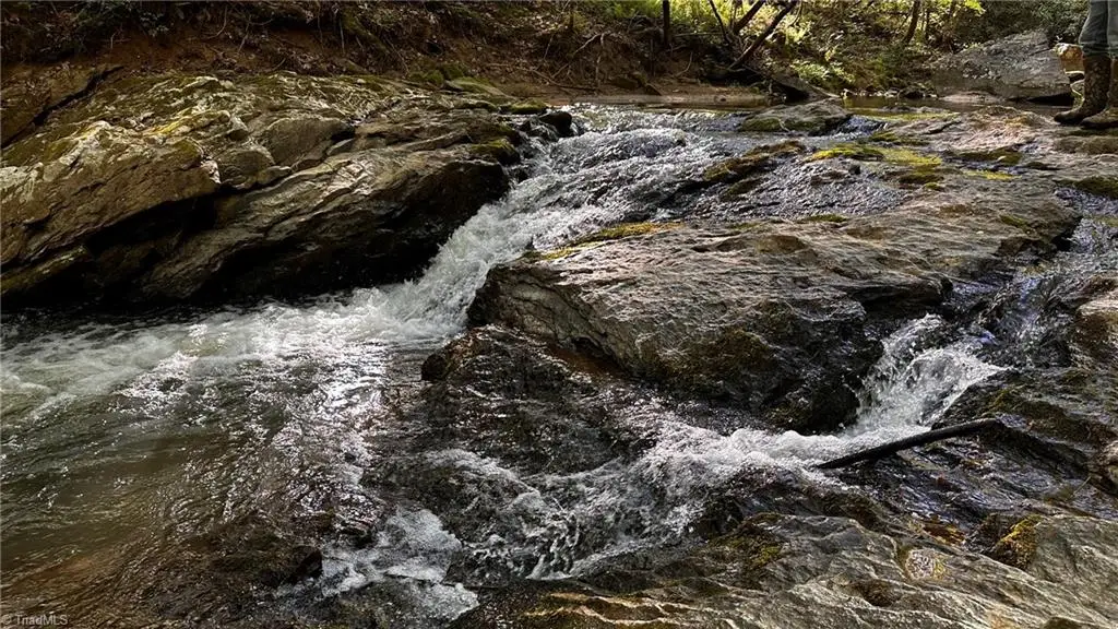 6802 Nc Highway 18, Boomer, NC 28606 - Image #1