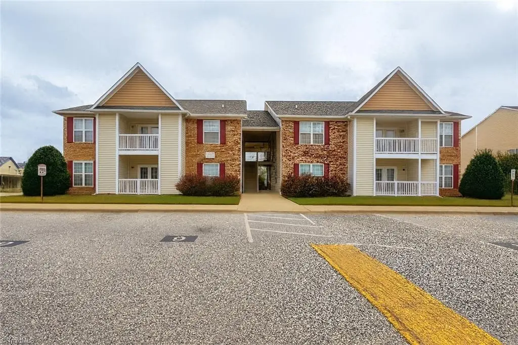 1328 Kershaw Loop #101, Fayetteville, NC 28314 - Image #1