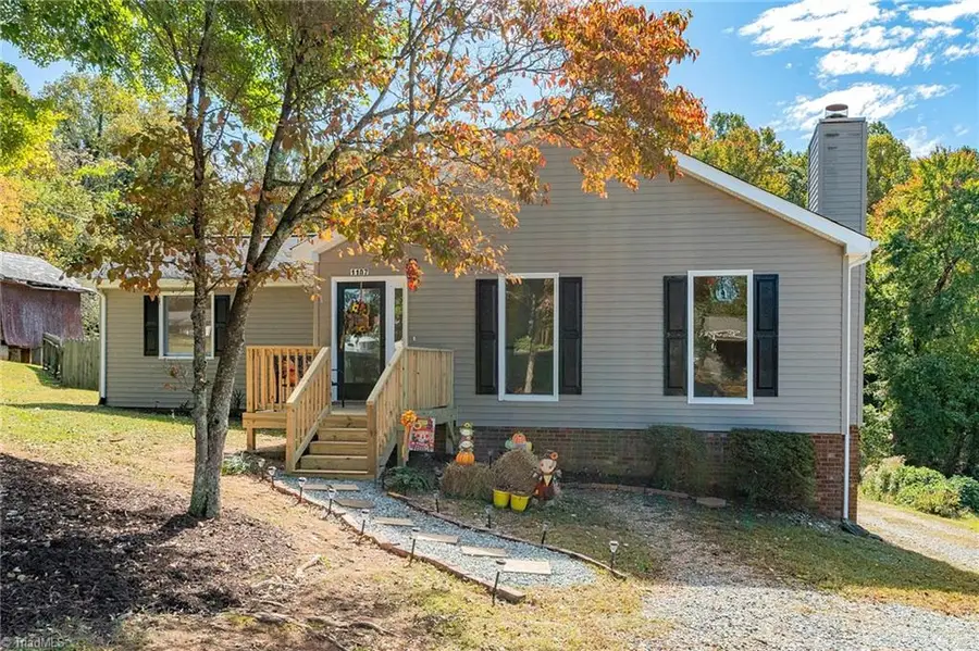 1107 Harvest Drive, Thomasville, NC 27360 - Image #2