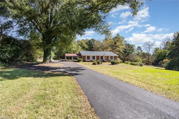 412 S Main Street, Mocksville, NC 27028