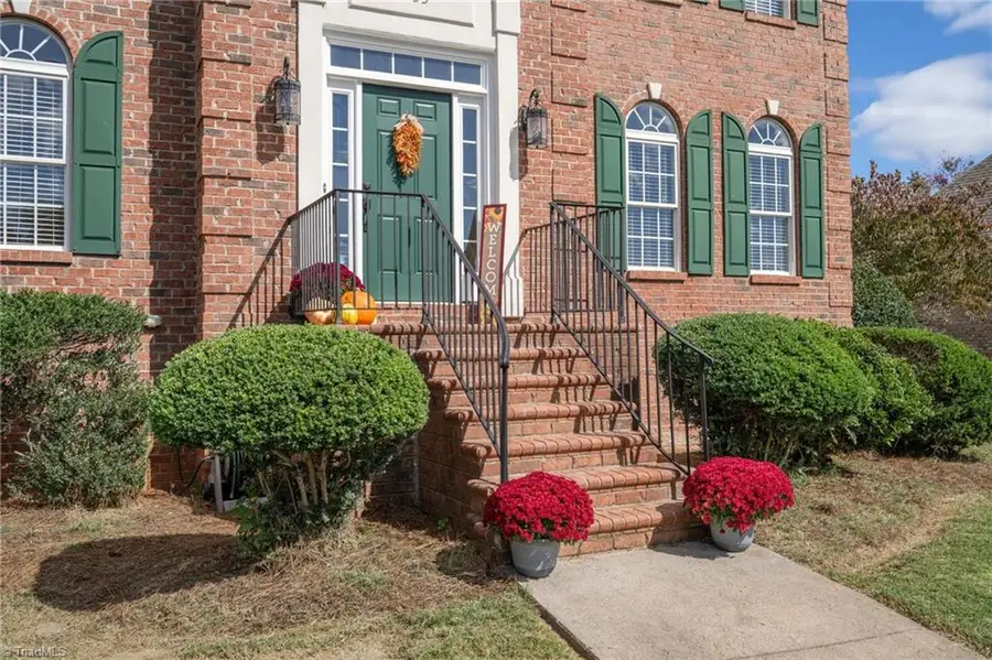 4433 Lochurst Drive, Pfafftown, NC 27040 - Image #2