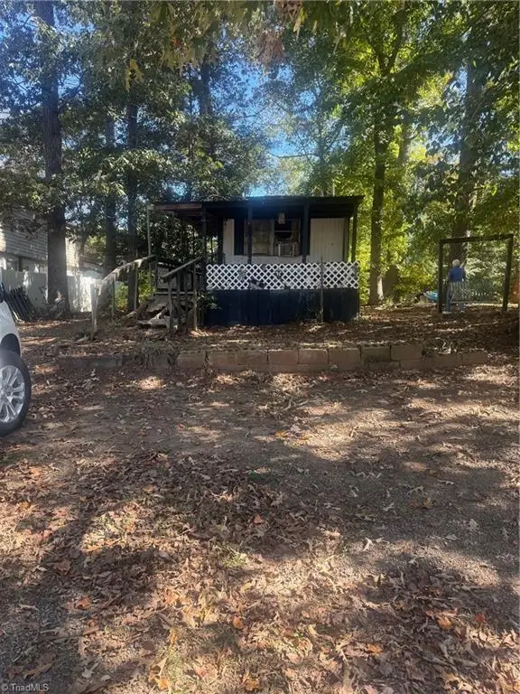 182 Shoreline Drive, Lexington, NC 27292 - Image #1