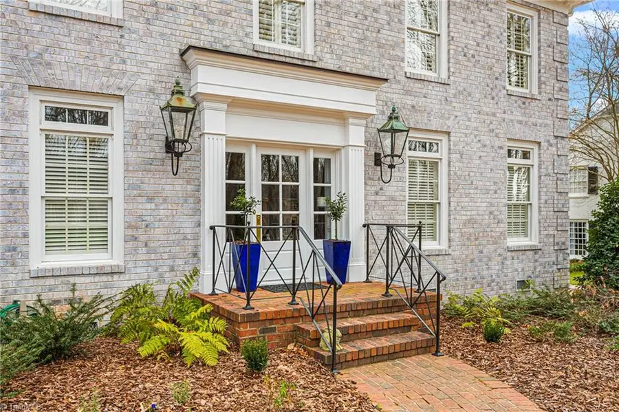 402 Parkmont Drive, Greensboro, NC 27408 - Image #2