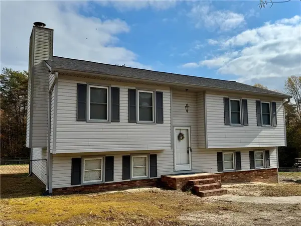 1099 Cresthaven Road, Lewisville, NC 27023