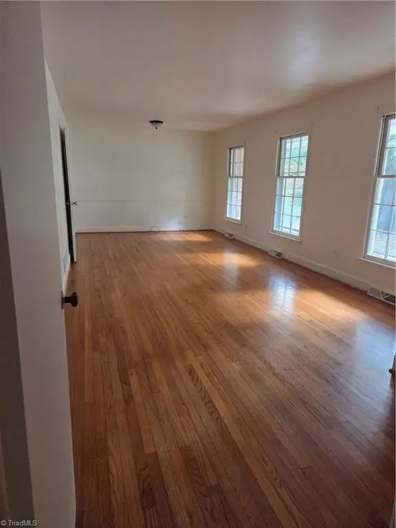 1917 Edgewood Avenue, Burlington, NC 27215 - Image #2