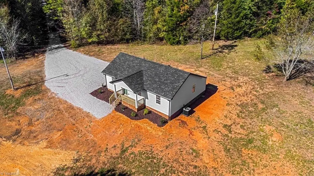 7403 Riverside Road, Seagrove, NC 27341 - Image #1