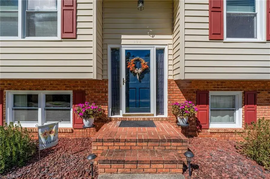 328 Country Club Road, Wilkesboro, NC 28697 - Image #3