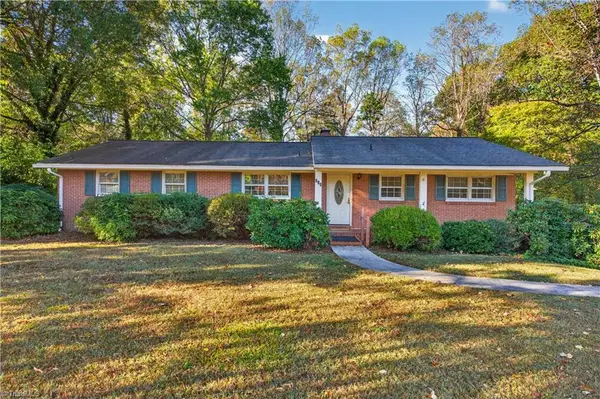 205 Tangle Drive, Jamestown, NC 27282