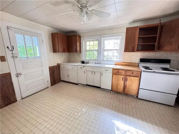 176 2nd Street, Ronda, NC 28670