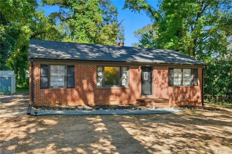 1907 Apex Place, High Point, NC 27260 - Image #2