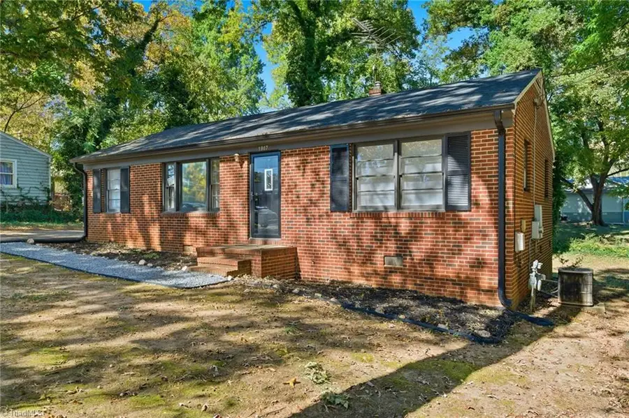 1907 Apex Place, High Point, NC 27260 - Image #3