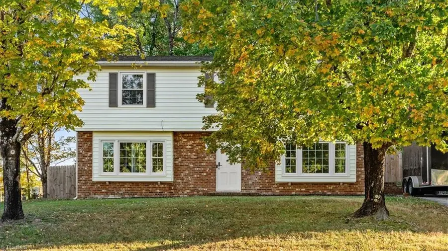 809 Daleview Place, Greensboro, NC 27406 - Image #2