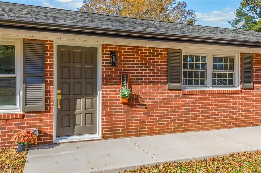 345 Sherwood Forest Drive, North Wilkesboro, NC 28659 - Image #2