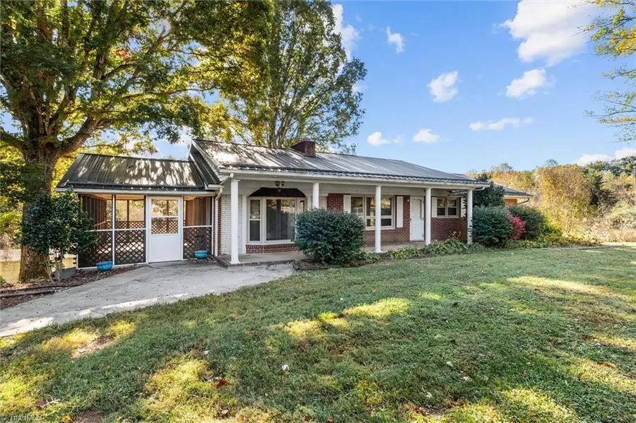 1507 Rogers Road, Mount Airy, NC 27030 - Image #3