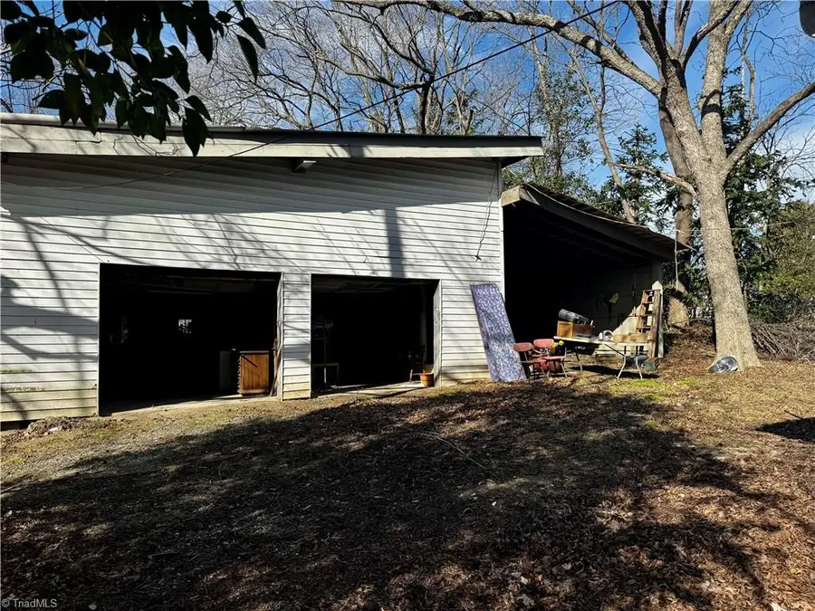 208 Wagstaff Street, Thomasville, NC 27360 - Image #2