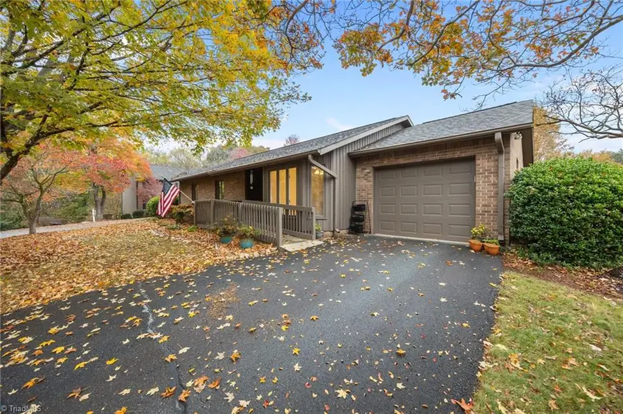 116 Briar Ridge Circle, Winston Salem, NC 27104 - Image #2