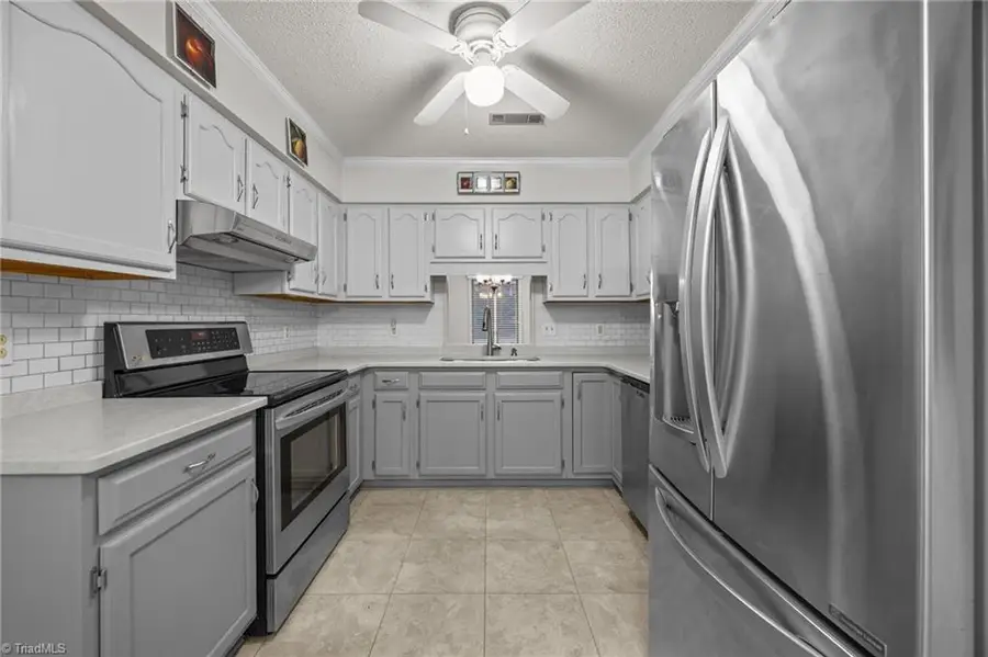 116 Briar Ridge Circle, Winston Salem, NC 27104 - Image #3