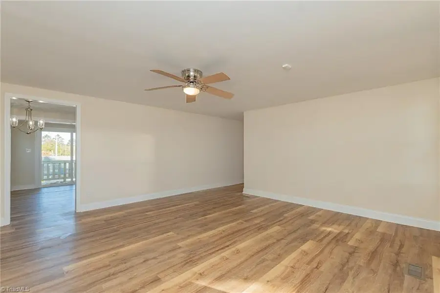 101 Booker Avenue, Lexington, NC 27292 - Image #2