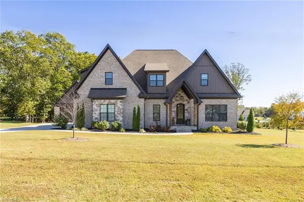 4262 Bridgehead Road, Kernersville, NC 27284