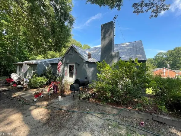 2418 Us Highway 158, Mocksville, NC 27028