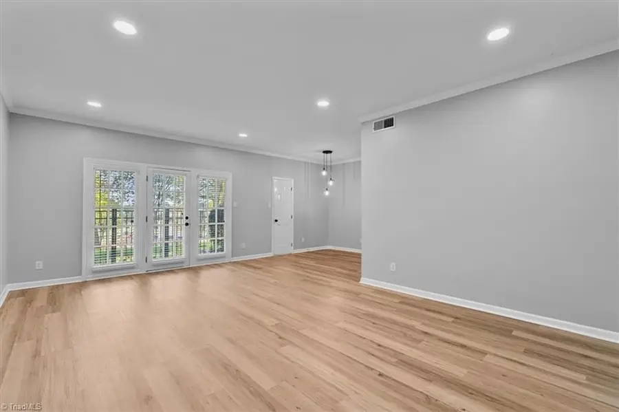 6 Fountain View Circle #C, Greensboro, NC 27405 - Image #2